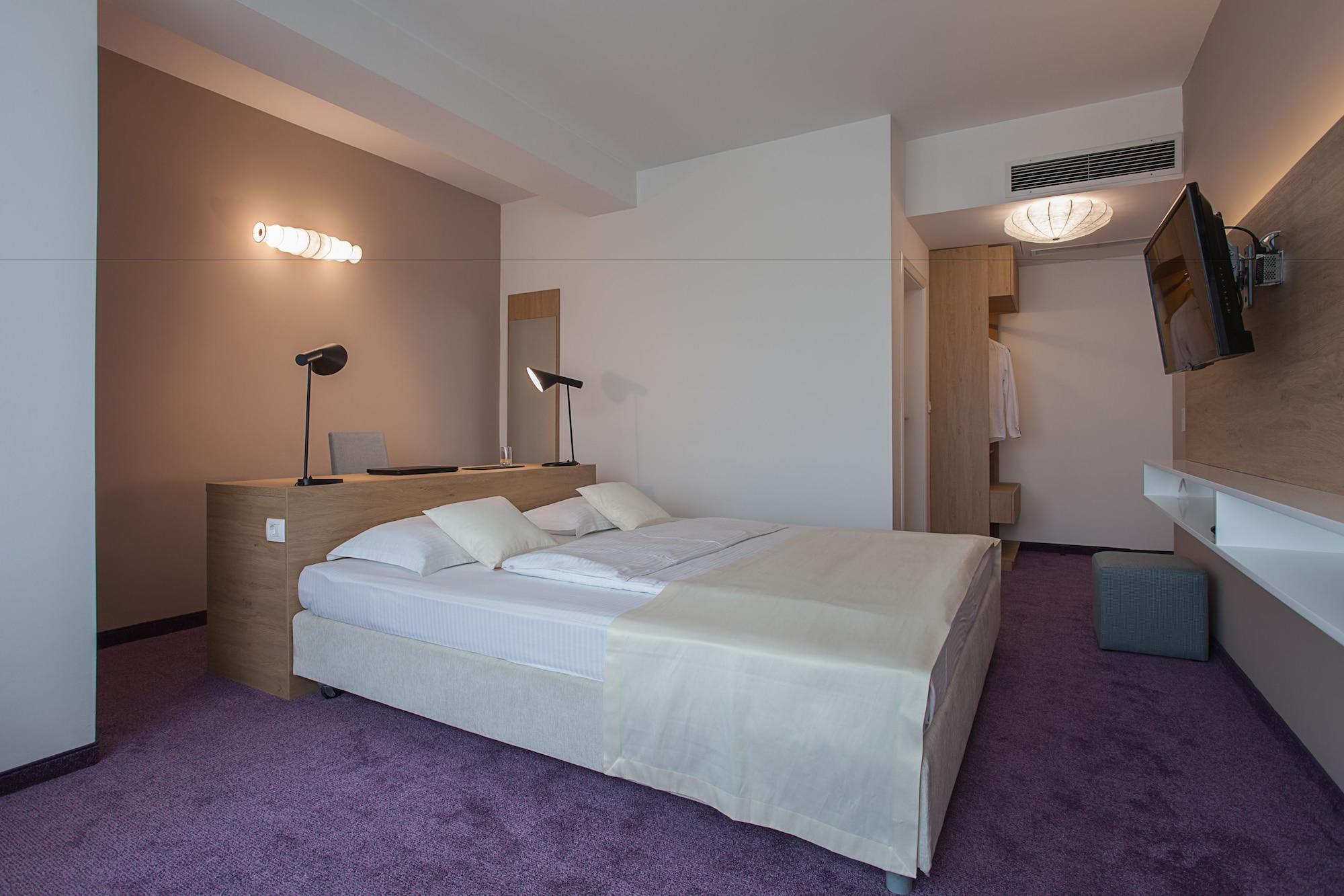 City Park Hotel Skopje Ngoại thất bức ảnh