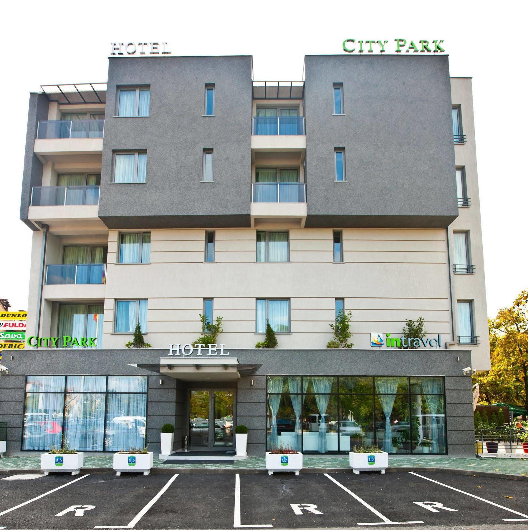 City Park Hotel Skopje Ngoại thất bức ảnh